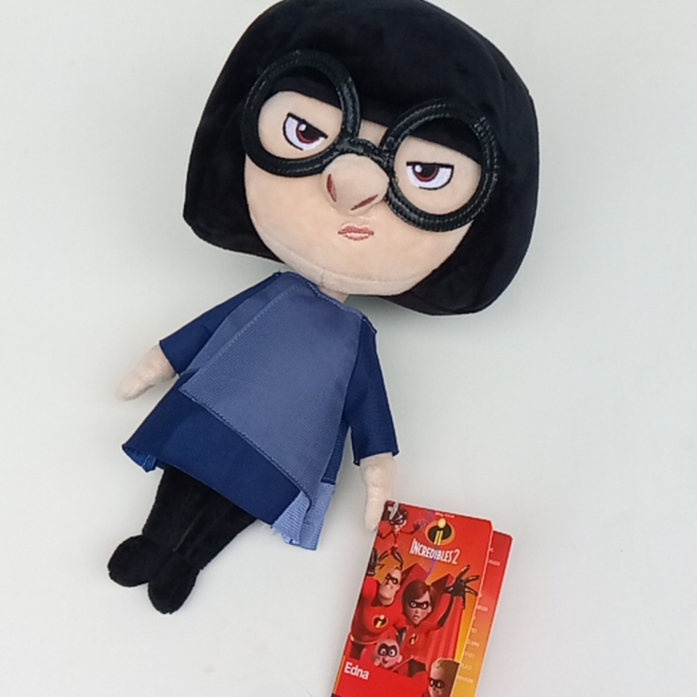 Disney's Incredibles 2 Edna Plush Doll - Picture 11 of 16